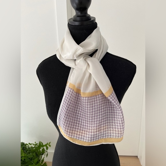 ALFRED SUNG Silk Scarf Made in Japan Vintage Cream Mauve Houndstooth Pattern - Picture 1 of 11